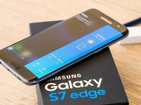 SAMSUNG GALAXY S7 EDGE 32GB BLACK ONYX IN THE BOX ( TRADE INS WELCOME)  