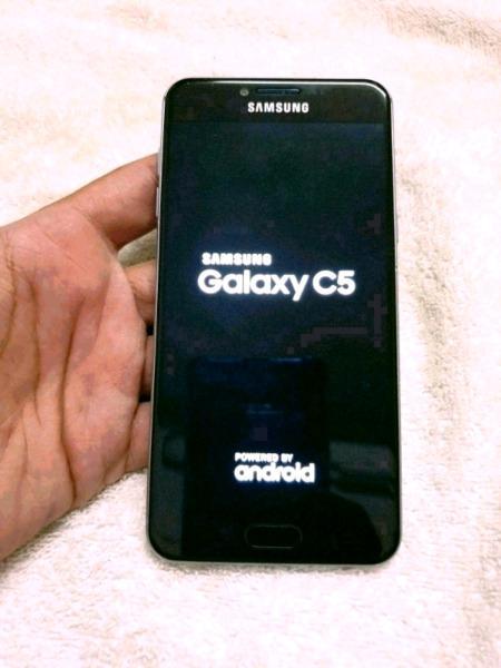 32gb Samsung Galaxy C5 LTE nd finger Print 