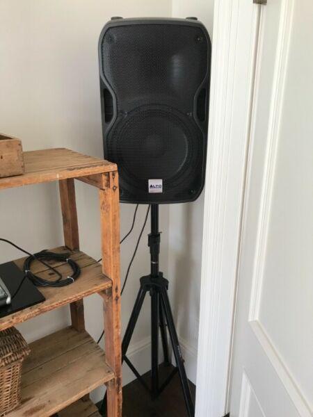 Alto TS112a and Mixer - PA speaker 