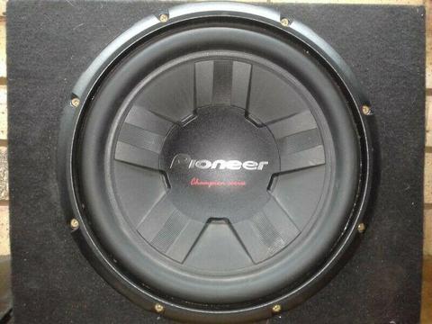 Urgent - Brand New Pioneer 1400WATT Champion Series Sub (used for less than a week) 