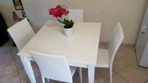 Dinning table with 4 chairs for sale 