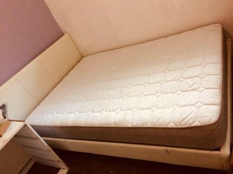 Selling my bed 