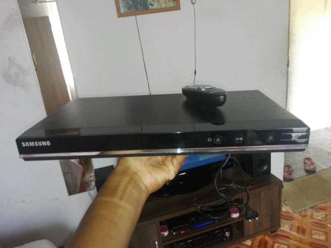 SAMSUNG DVD with Remote 