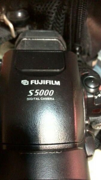 Fujifilm Digital Camera S5000 