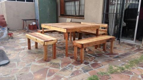Rustic pallet picnic table 