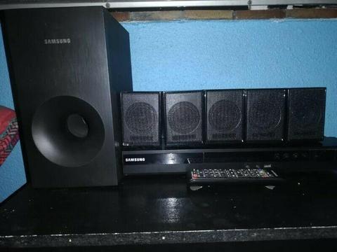 Home Theater System 