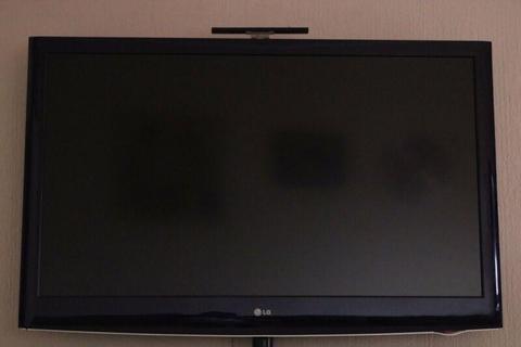 LG 49’ Full Hd TV 