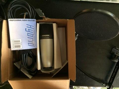 Samson co1 mic & pop filter &a cable  
