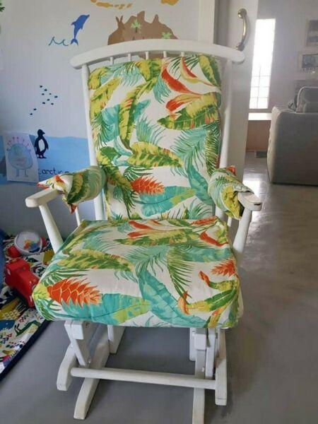 Tropical print Rocking chair 