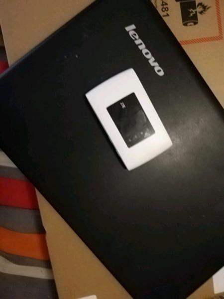 Lenovo G500 with ZTE router for sale Neg 