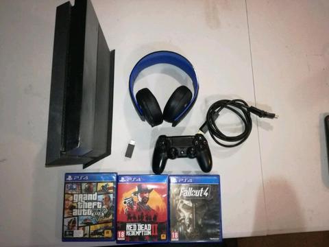 Playstation 4 500gb package  