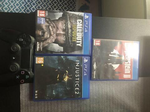 Ps4 games and Controller bundle for sale  