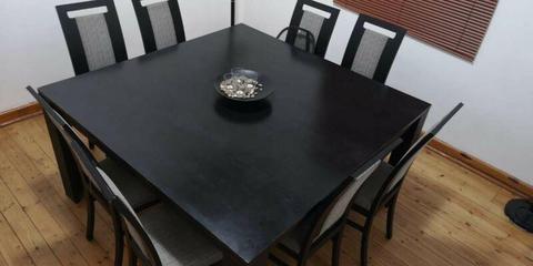 Dining Room Table 