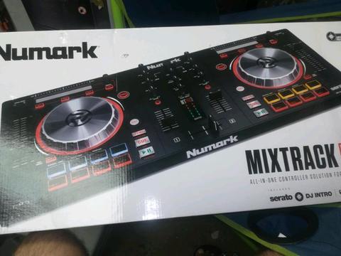 Numark Mixtrackpro3 for sale!!! 