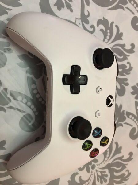 Xbox One S controller and headset  