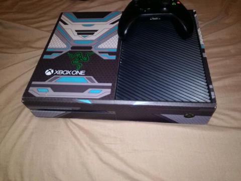 Xbox One with controller 