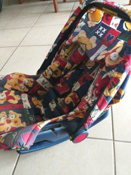 Baby Carrier/Car Seat 