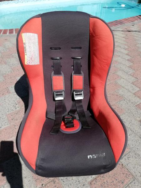 Nania forward and rear facing seat 