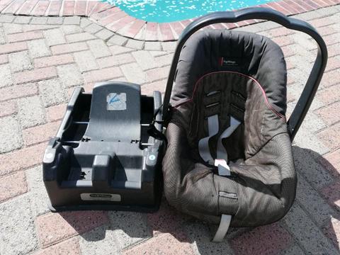 Peg Perego seat and base 