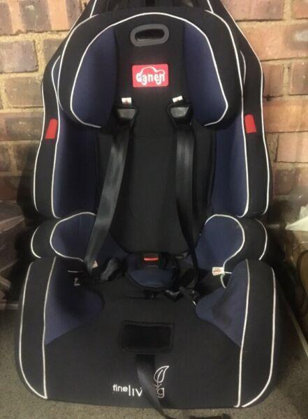 Baby / toddler car chair 