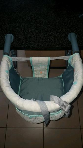 SAFETY 1ST EATING CHAIR 