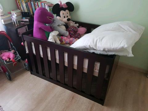 Baby or Toddler Cot 
