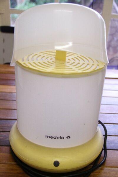 Bottle steam steriliser - Medela 