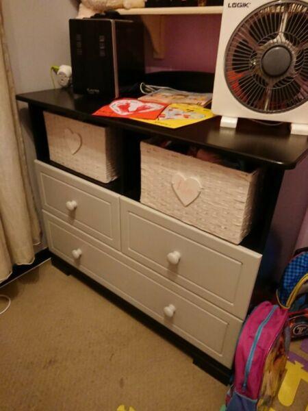 Nursery Compactum/Drawers/Baby changing Station 