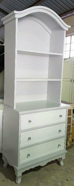 NEW VINTAGE STYLE WALL UNIT FOR GIRLS ROOM 