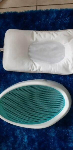 Baby bath seat and cusion 