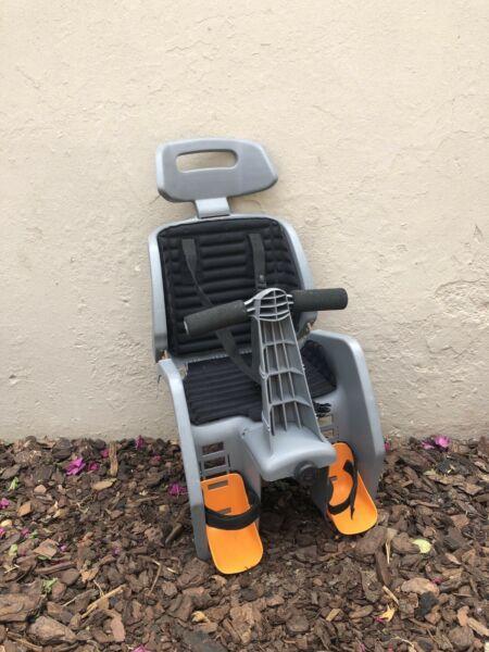 Giant bicycle child carrier in good condition 
