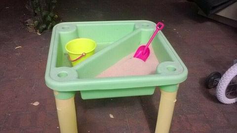 Kiddies Water/Sand Table 