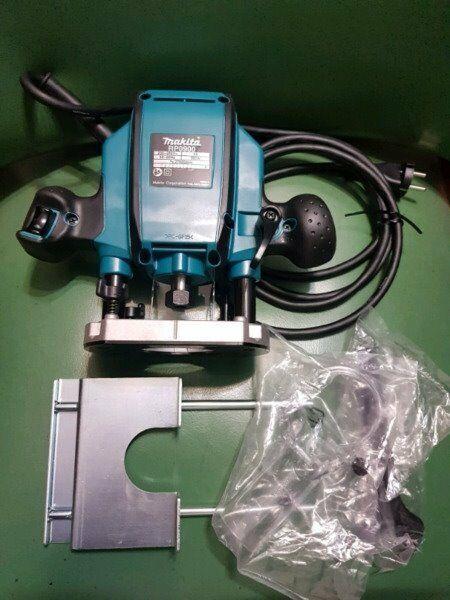 MAKITA RP0900 NEW ROUTER R1800 