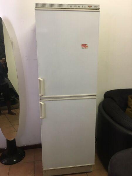 Nice aeg fridge freezer to sale good condition  
