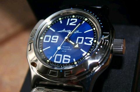 VOSTOK Amphibia Mens Russian Made 200m Automatic Dive Watch - Blue Dial 