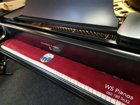 Steinway & Sons Model M (Serial 268892) R240 000,00 