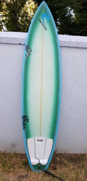 Surfboard 6'10 