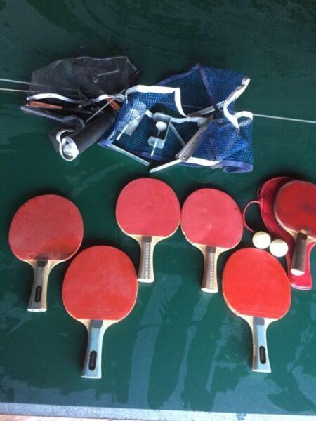 Table tennis table 