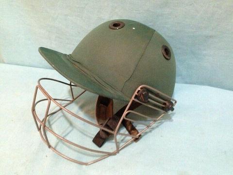 R80.00 … B And S Cricket Helmet. Size: Medium. 