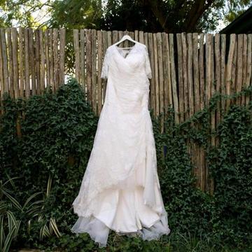 Ivory Wedding Dress 