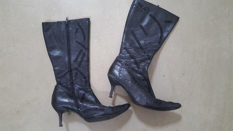Black Leather Boots (Size 7) 