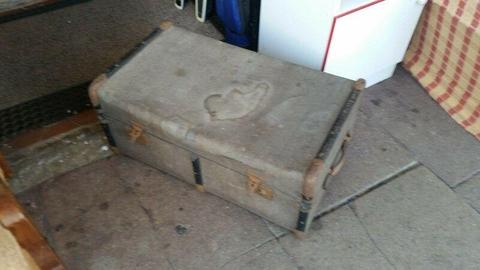old trunk with tray  