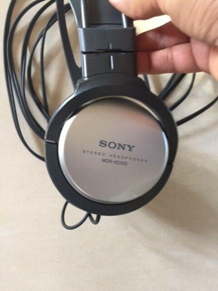 Sony Headphones MDR-XD100 