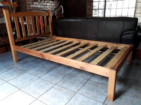 Pine bed (3/4) and mattress for sale 