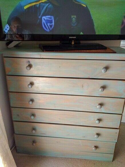 Chest of Drawers. 6 Drawers. Only R550 Cash and Collect. 