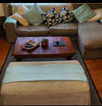 Coricraft couch - R8000 neg  