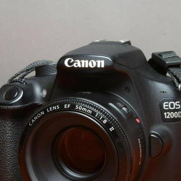 18MP Canon 1200D dslr with Canon 50mm f1.8 lens for sale. 