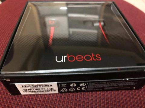 BRAND NEW SEALED URBEATS HEADSETS for IPADS, IPODS & IPHONE 