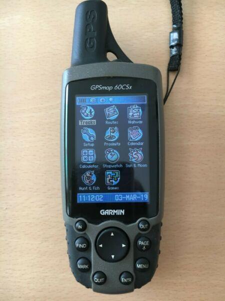 GARMIN GPSMAP60CSx Handheld GPS Navigator - Like new 