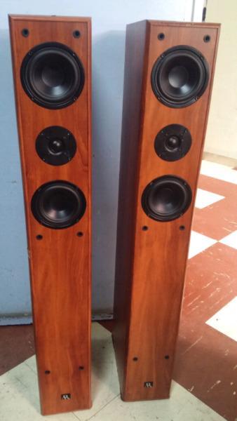 AR ( Acoustic Research ) S1000 Floor Standing Speakers.( Cherry Brown ) 